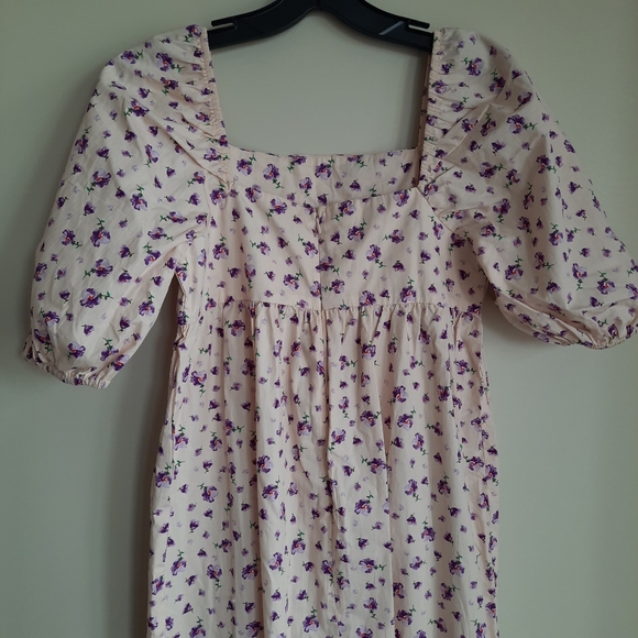 NWT Floral puff sleeves square neck dress XS - Picture 3 of 9